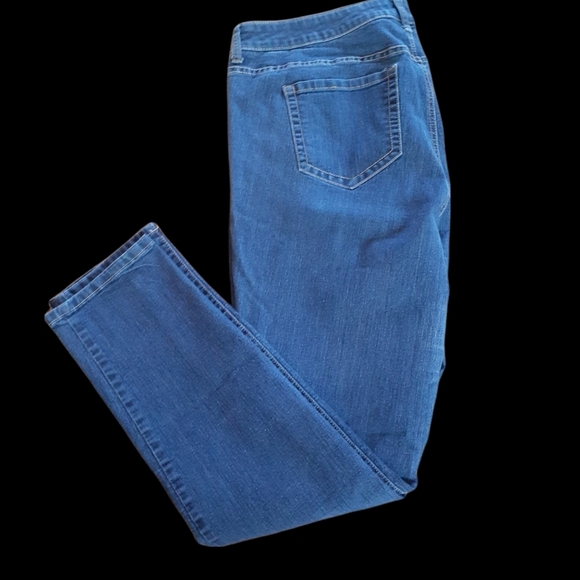 Torrid blue jeans - Picture 4 of 7